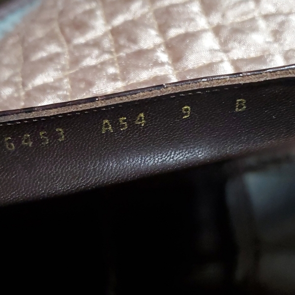 Shoes - Picture 4 of 5